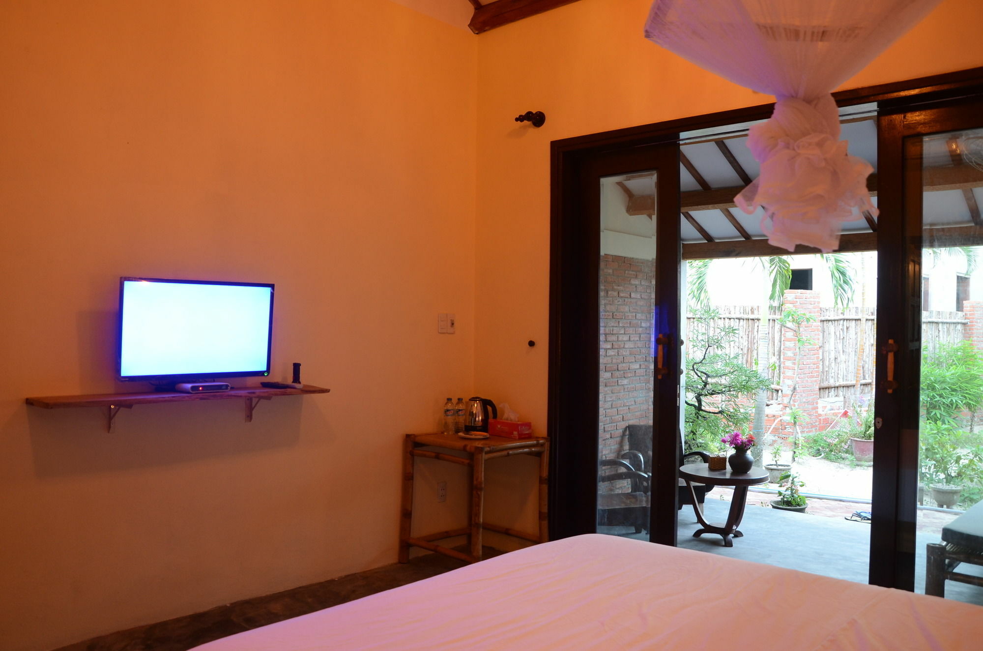 Red Flower Cottages Homestay ฮอยอัน ภายนอก รูปภาพ