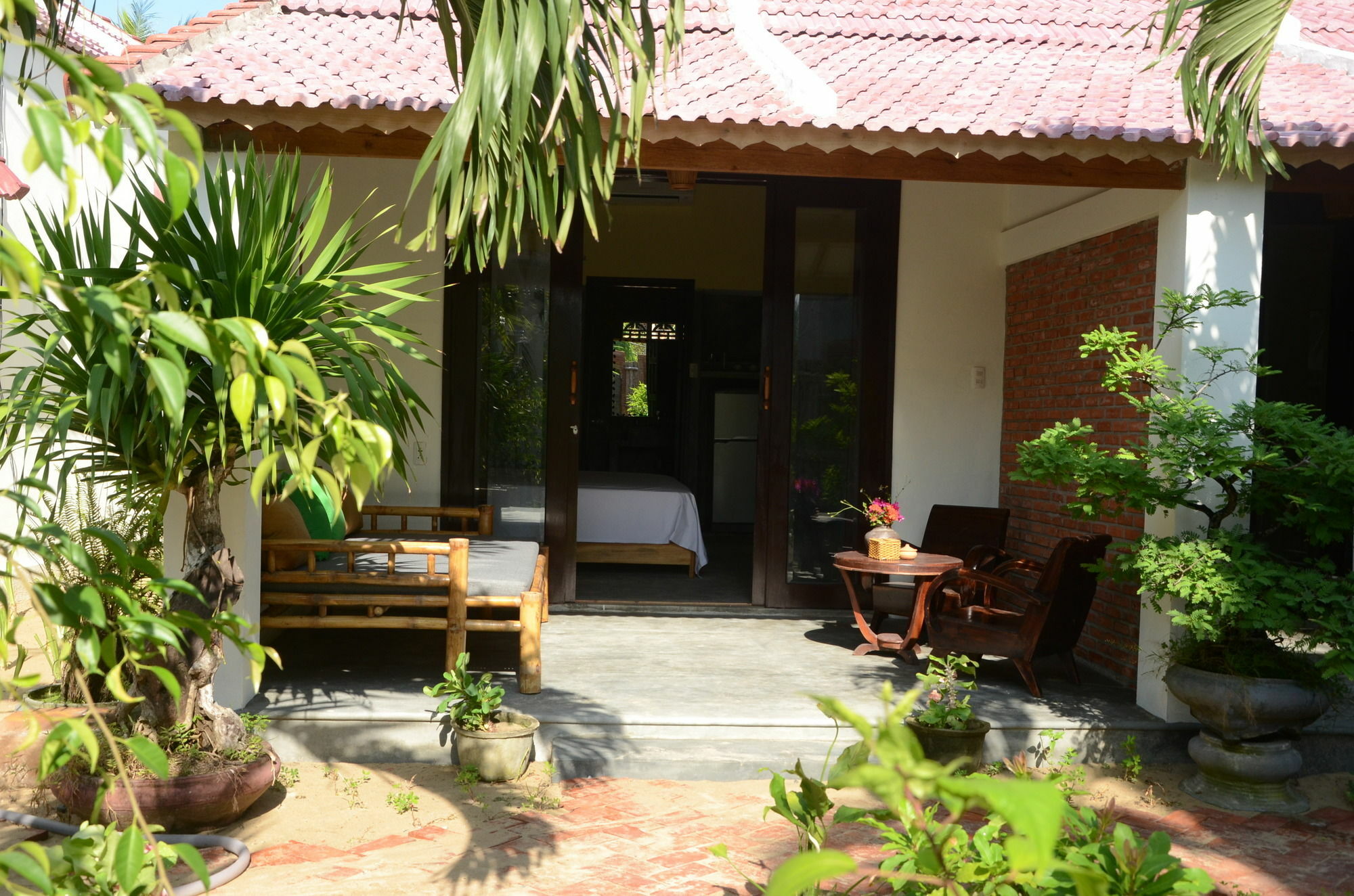 Red Flower Cottages Homestay ฮอยอัน ภายนอก รูปภาพ