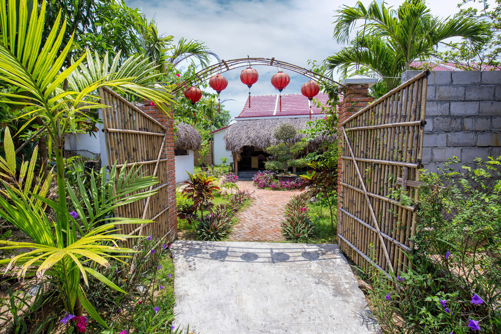 Red Flower Cottages Homestay ฮอยอัน ภายนอก รูปภาพ